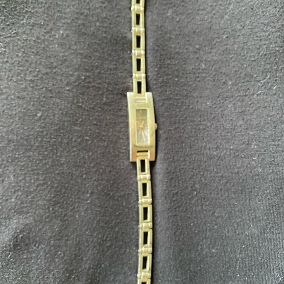 Gucci chain link watch - Picture 2 of 4